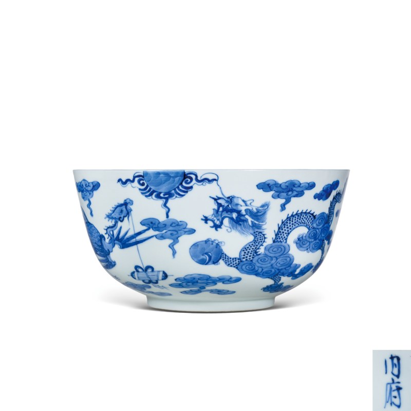 清道光青花四灵图墩式大碗