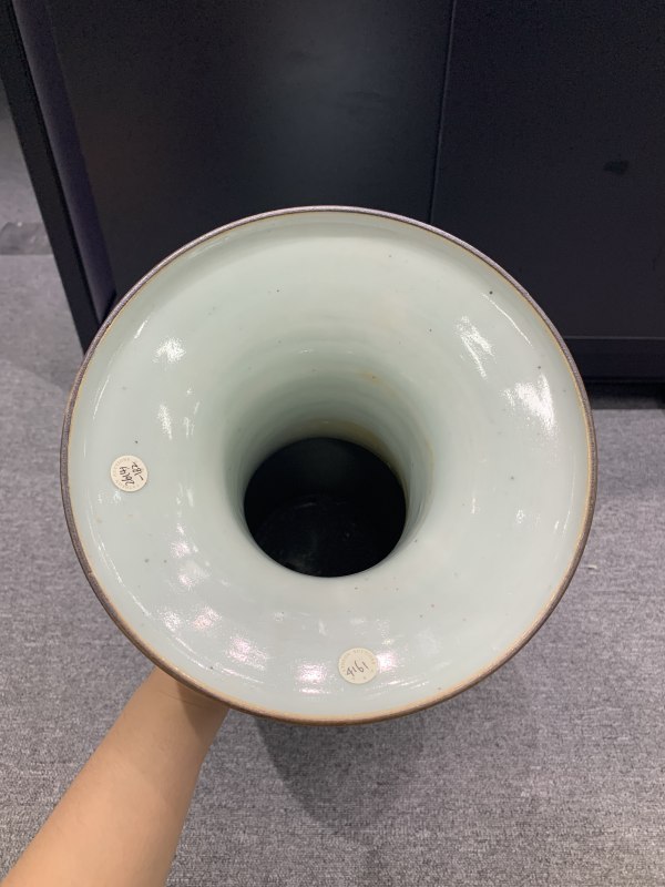 清道光粉青釉青花堆白加彩仙人乘槎渡鹊桥纹双耳大瓶 - 图6