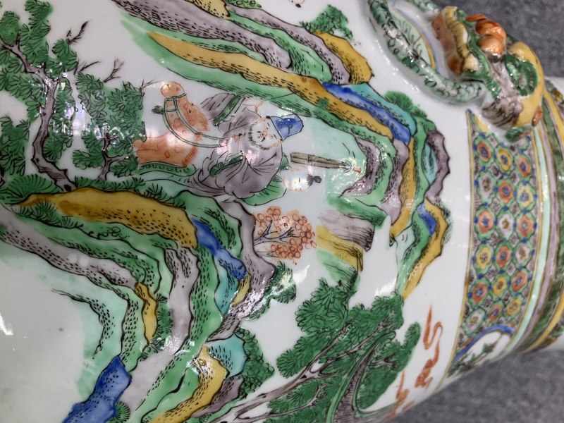 清咸丰五彩泛舟游湖图狮耳衔环大尊 - 图12