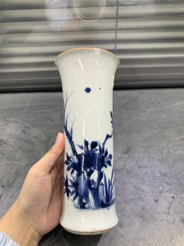 清顺治青花花鸟纹花觚 - 图6