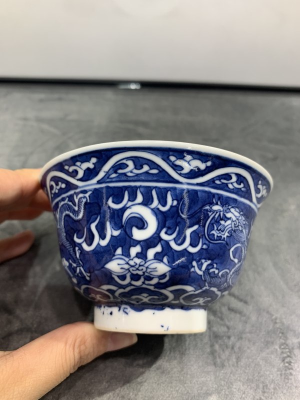 清晚期青花留白双龙赶珠纹茶园 - 图4
