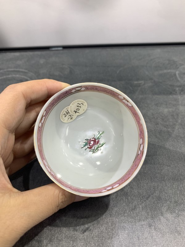 清雍正粉彩安居乐业纹小杯 - 图7