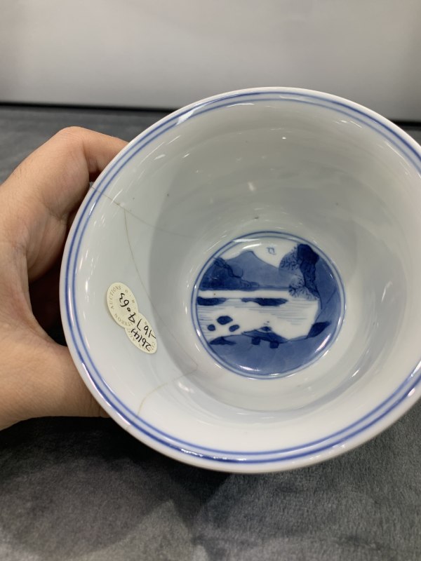 清康熙青花西厢记人物故事纹杯 - 图8