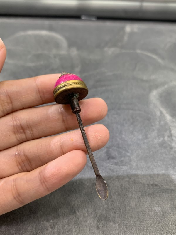 清道光粉彩宝相花卉纹鼻烟壶 - 图9