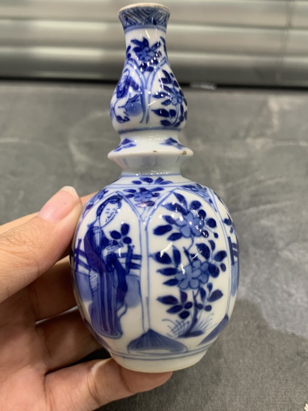 清康熙青花四美图瓜棱小葫芦瓶 - 图4