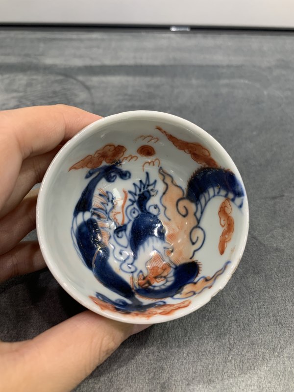 清乾隆青花矾红描金过墙龙纹小杯 - 图6