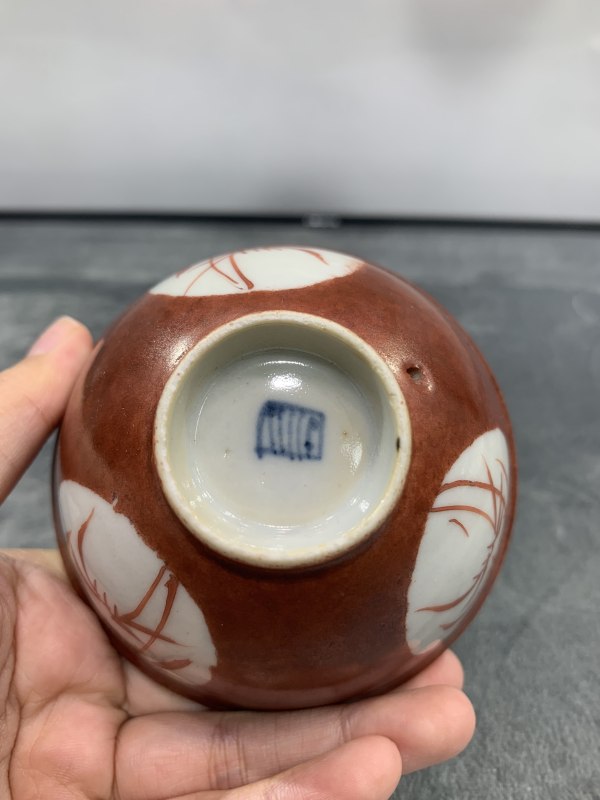 清乾隆珊瑚红地开光竹纹茶园 - 图7