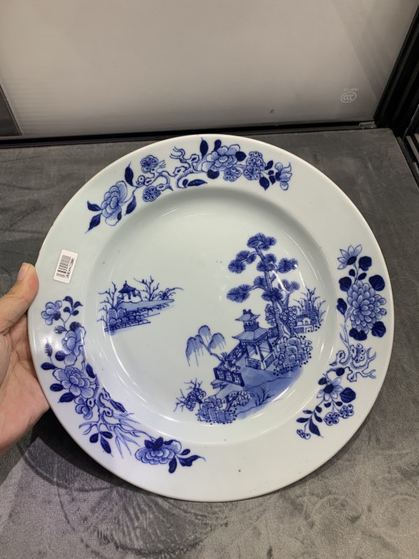 清雍正青花山水楼阁纹折沿盘 - 图2