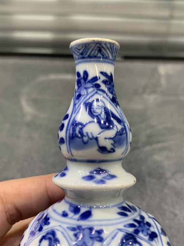 清康熙青花四美图瓜棱小葫芦瓶 - 图5
