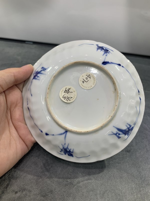 清康熙青花山水楼阁纹模印小盘 - 图5