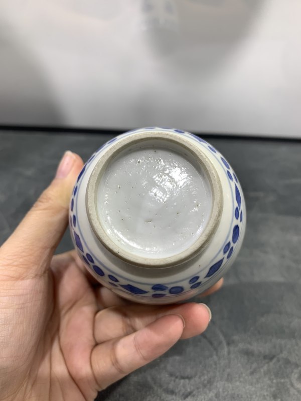清康熙青花折枝花卉纹铃铛杯 - 图6