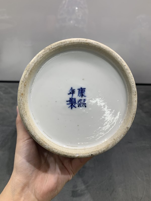 清晚期青花龙穿花棒槌瓶 - 图7