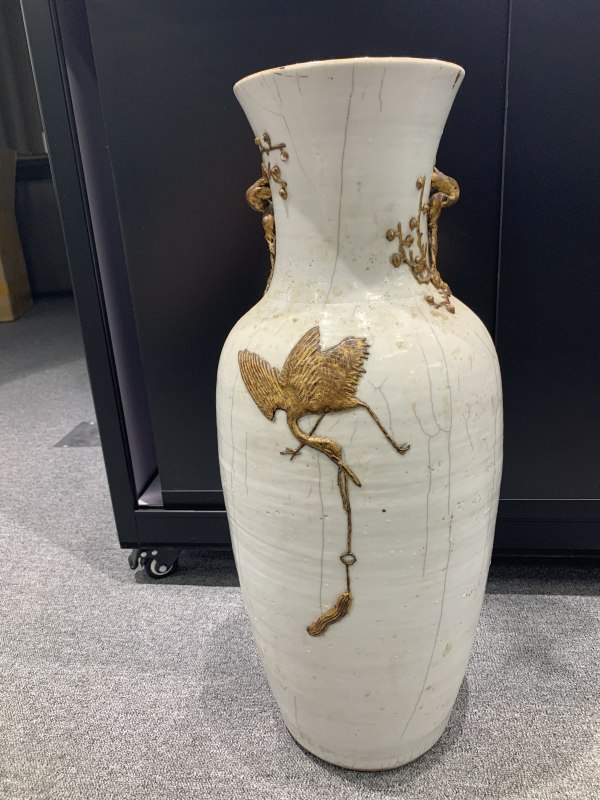 清咸丰哥釉铁骨泥描金赶珠龙纹梅花耳大瓶 - 图6