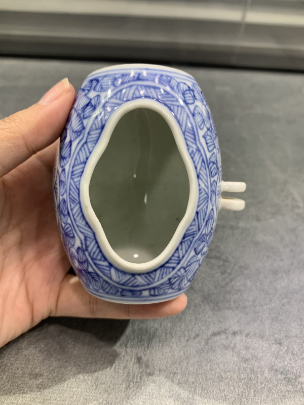 清中期青花缠枝莲纹鸟食罐 - 图4