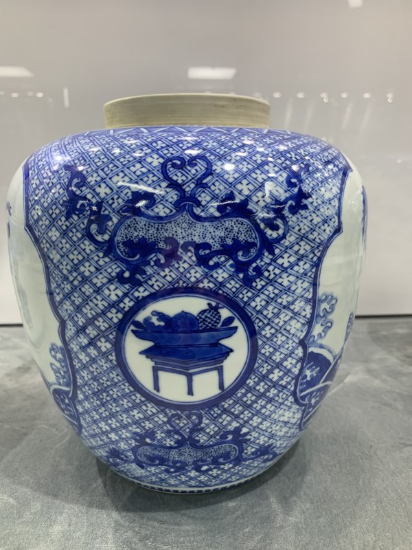 清康熙青花锦地开光天马献禄瑞兽纹罐 - 图3
