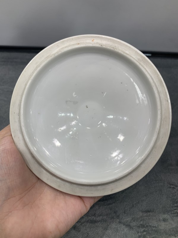 清晚期粉彩旗开得胜纹盖罐 - 图14