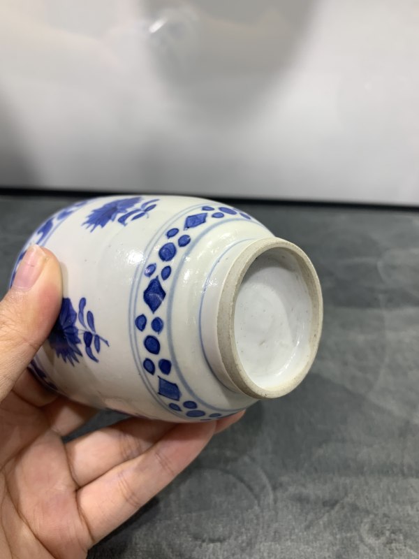 清康熙青花折枝花卉纹铃铛杯 - 图7