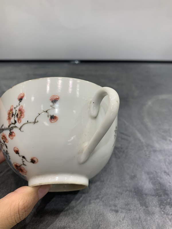 民国粉彩梅花纹把杯一组四件 - 图3