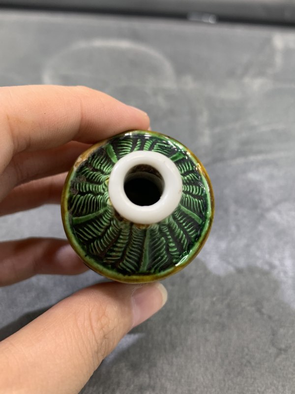 清晚期素三彩堆塑蕉叶纹福寿纹鼻烟壶 - 图6