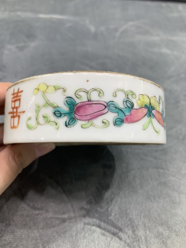 清晚期粉彩五子登科喜字瓜瓞绵绵纹四层节盒 - 图12
