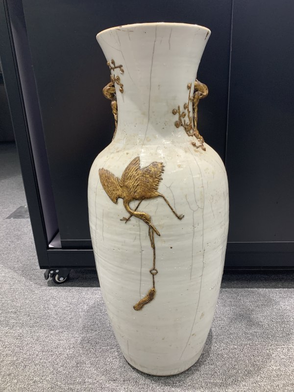 清咸丰哥釉铁骨泥描金赶珠龙纹梅花耳大瓶 - 图7