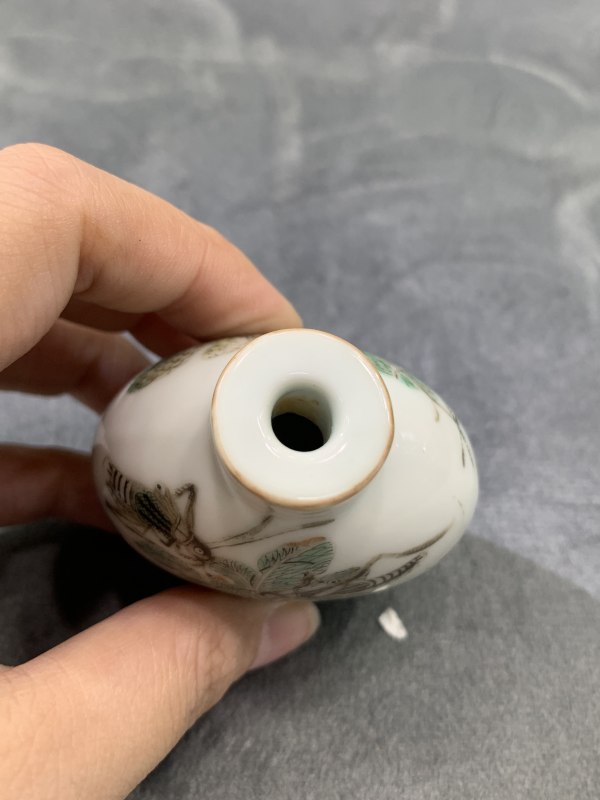 清晚期粉彩飞黄腾达鼻烟壶 - 图6