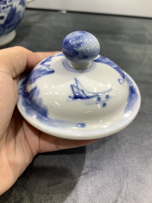 清晚期青花山水楼阁纹壶 - 图15