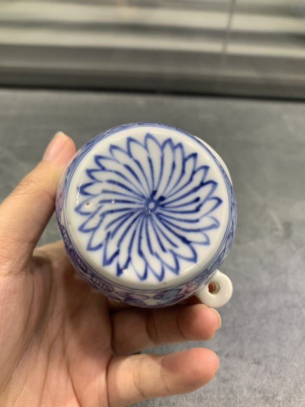 清中期青花缠枝莲纹鸟食罐 - 图7