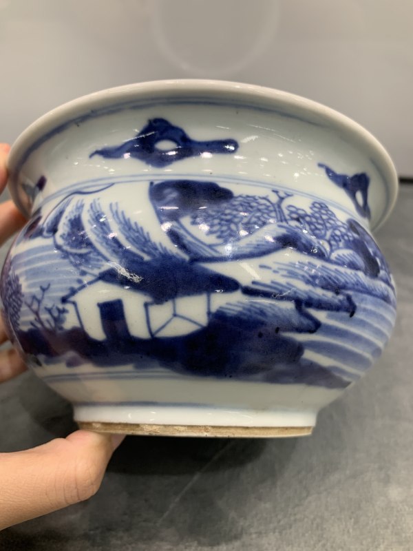 清乾隆青花山水楼阁纹琴炉 - 图2