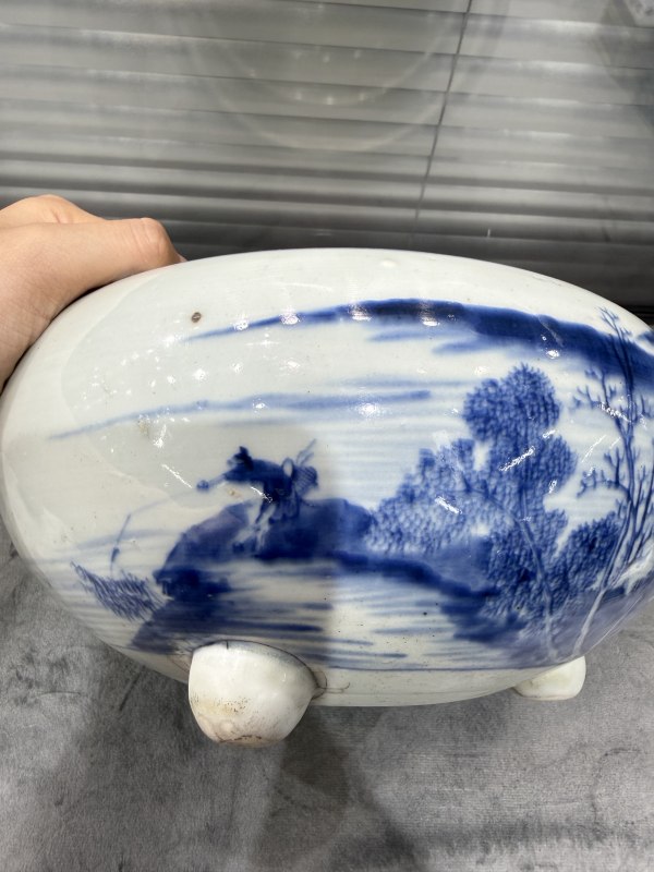清雍正青花山水楼阁纹三足炉 - 图6