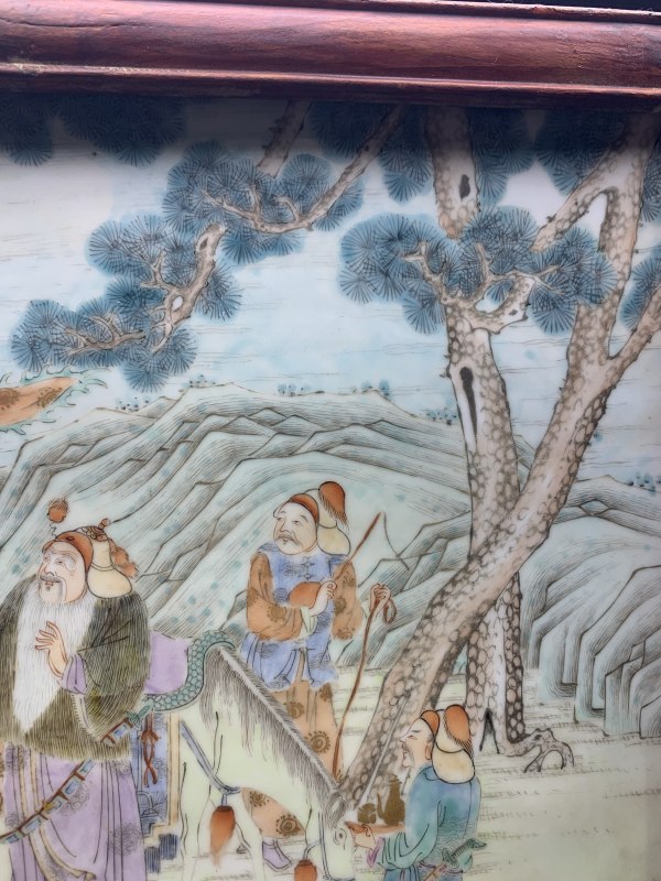 清中期粉彩珠帘寨人物故事图插屏（带木框、木座） - 图6