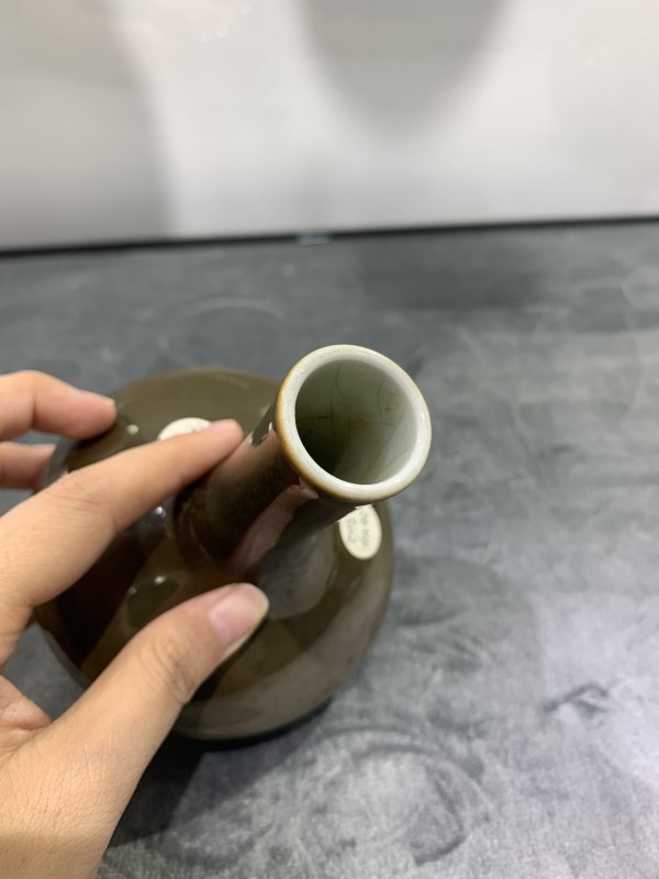 清晚期茶叶末釉荸荠瓶 - 图8