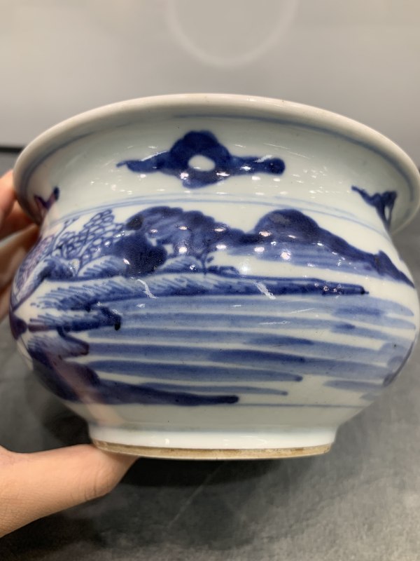 清乾隆青花山水楼阁纹琴炉 - 图3