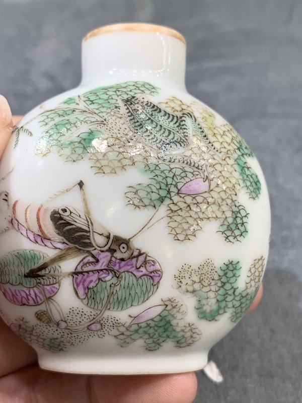 清晚期粉彩飞黄腾达鼻烟壶 - 图9