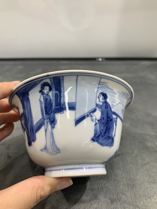 清康熙青花西厢记人物故事纹杯 - 图2