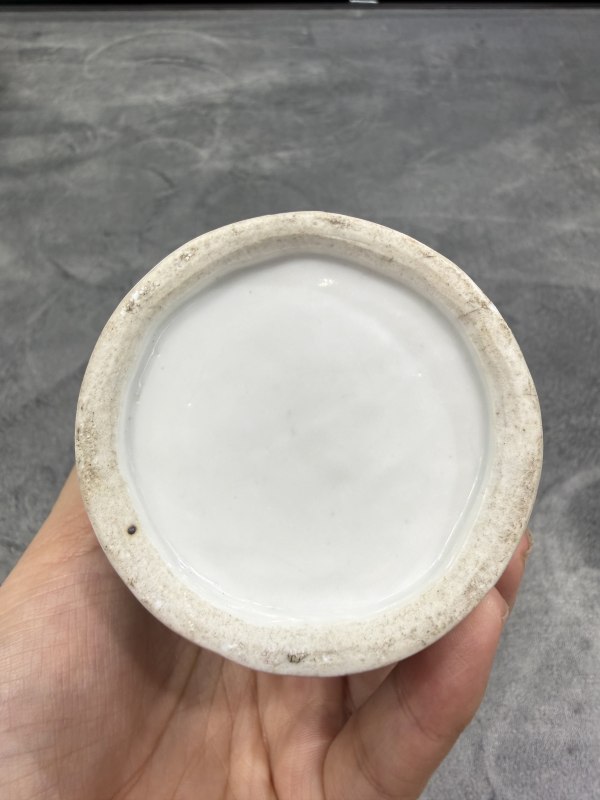 清晚期广彩连生贵子图模印小笔筒 - 图7