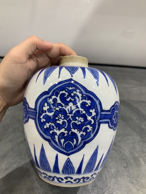 清康熙青花蕉叶如意纹莲子罐 - 图4