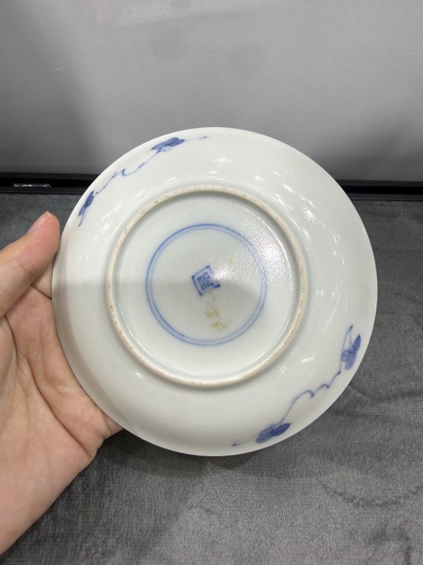 清康熙青花货郎图杯碟一套 - 图5