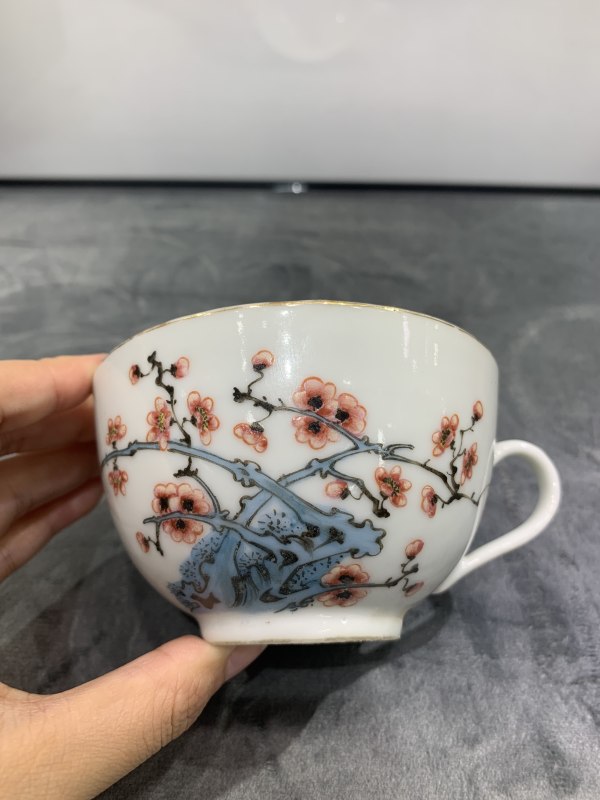 民国粉彩梅花纹把杯一组四件 - 图9