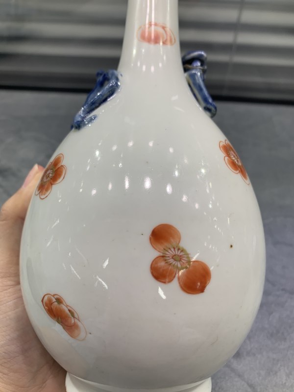清康熙青花矾红描金盘螭长颈瓶 - 图11