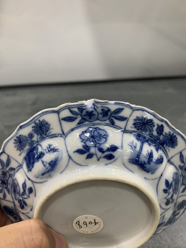 清康熙青花木兰秋狝纹花口小盘 - 图6