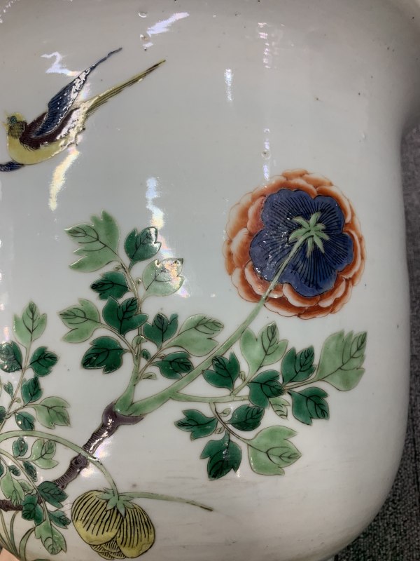 清晚期五彩雉鸡牡丹纹大花盆 - 图12