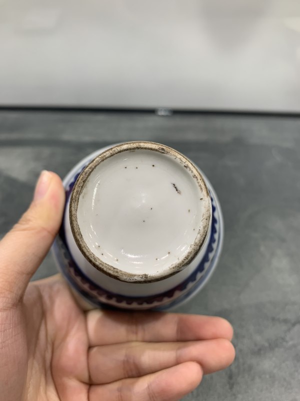 清乾隆青花缠枝花卉纹高足杯 - 图8