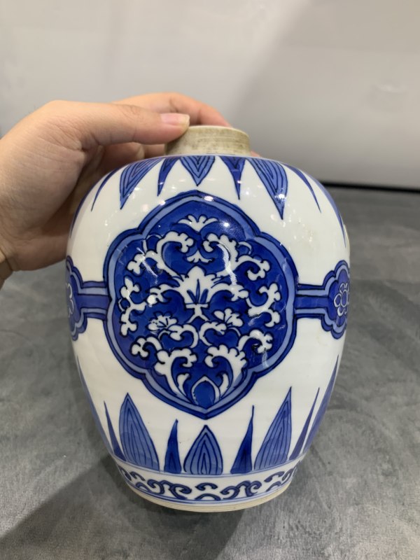 清康熙青花蕉叶如意纹莲子罐 - 图6