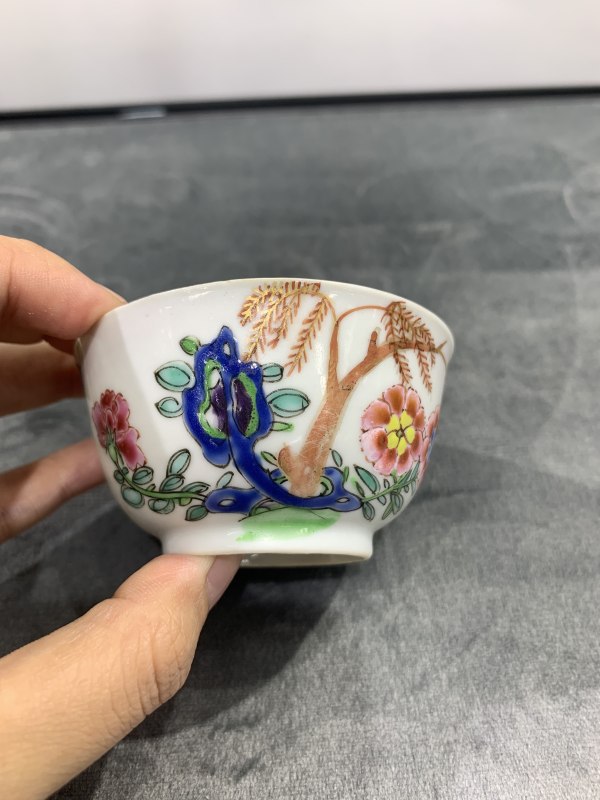 清雍正粉彩安居乐业纹小杯 - 图5