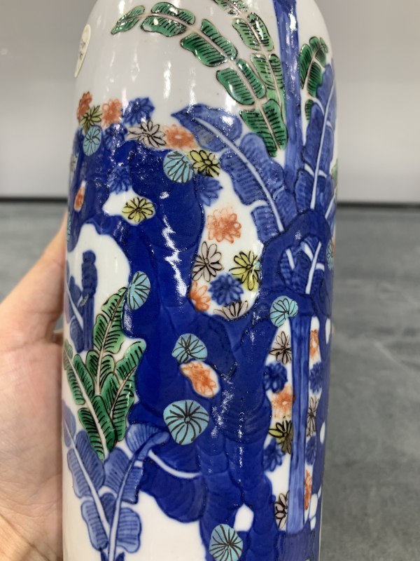 清晚期青花五彩洞石芭蕉麒麟引凤纹筒瓶 - 图11
