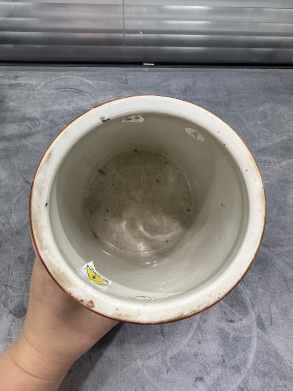 清晚期广彩合家欢大笔筒 - 图7