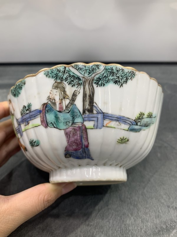 清同治粉彩福禄寿三星模印花口碗 - 图6