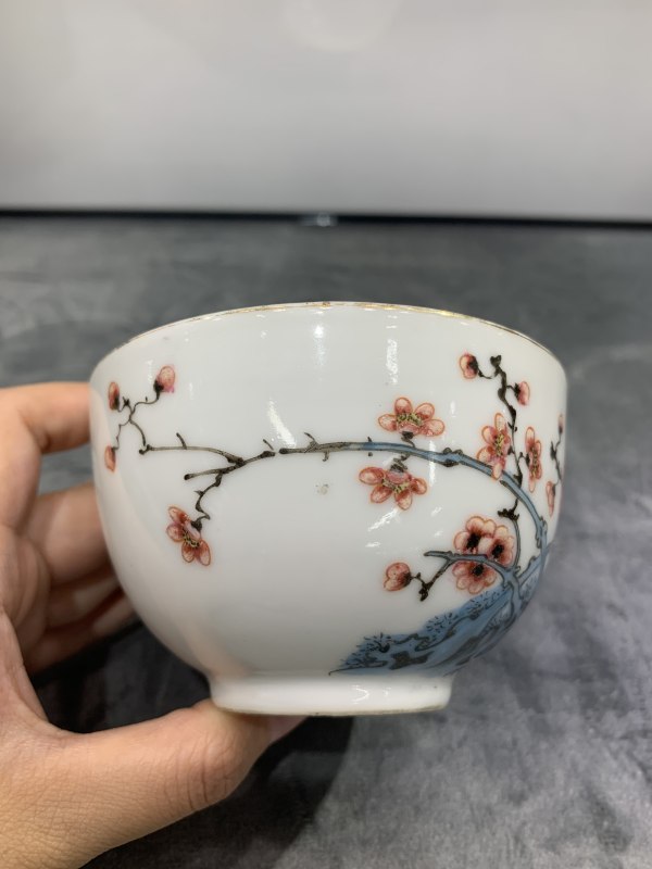 民国粉彩梅花纹把杯一组四件 - 图12