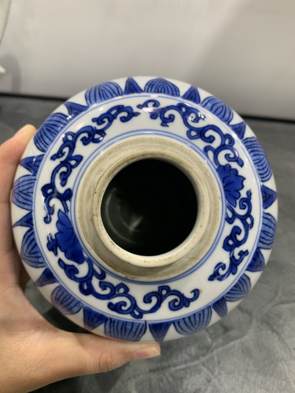 清康熙青花蕉叶如意纹莲子罐 - 图7